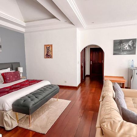 Residence Hoteliere Oceane 利伯维尔 外观 照片