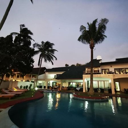 Residence Hoteliere Oceane 利伯维尔 外观 照片