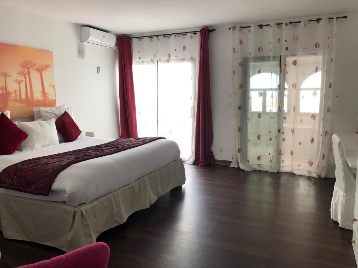 Residence Hoteliere Oceane 利伯维尔 外观 照片