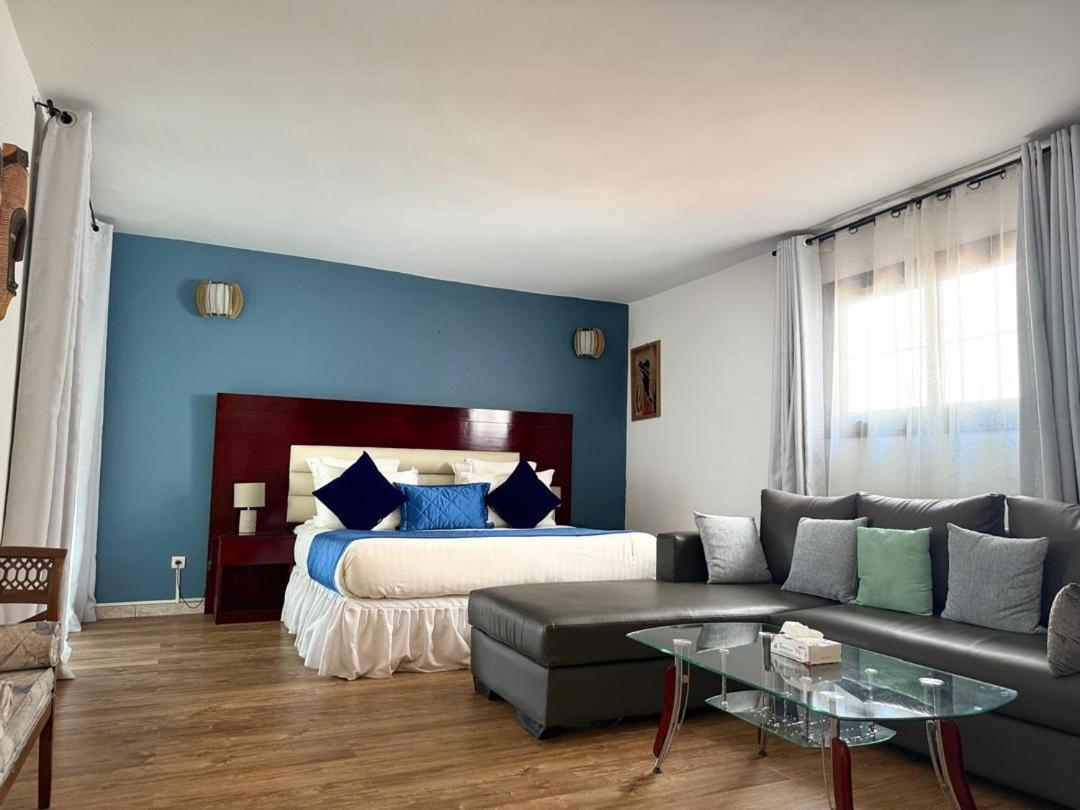 Residence Hoteliere Oceane 利伯维尔 外观 照片