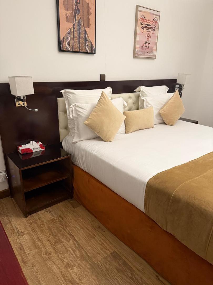 Residence Hoteliere Oceane 利伯维尔 外观 照片