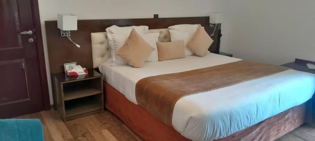 Residence Hoteliere Oceane 利伯维尔 外观 照片