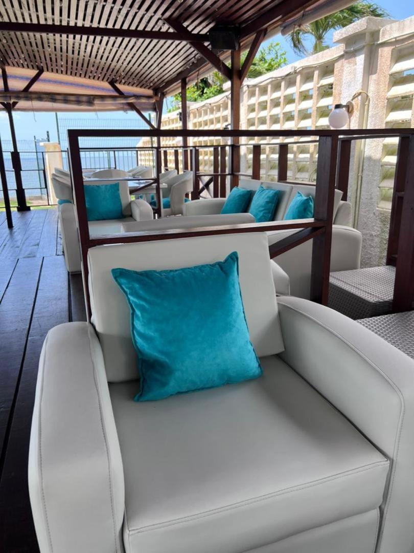 Residence Hoteliere Oceane 利伯维尔 外观 照片
