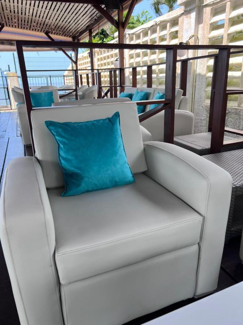 Residence Hoteliere Oceane 利伯维尔 外观 照片