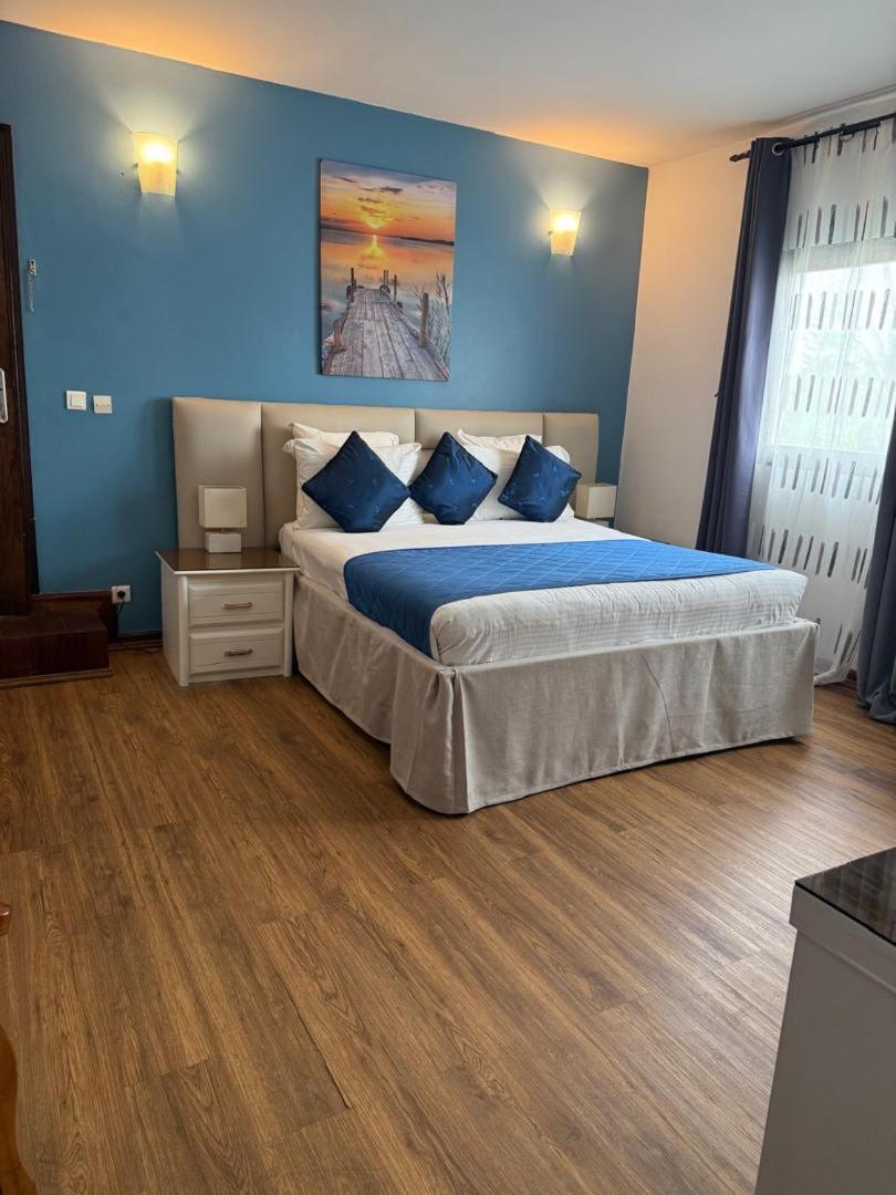 Residence Hoteliere Oceane 利伯维尔 外观 照片