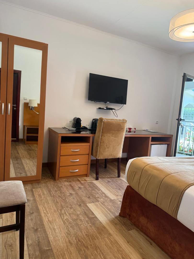 Residence Hoteliere Oceane 利伯维尔 外观 照片