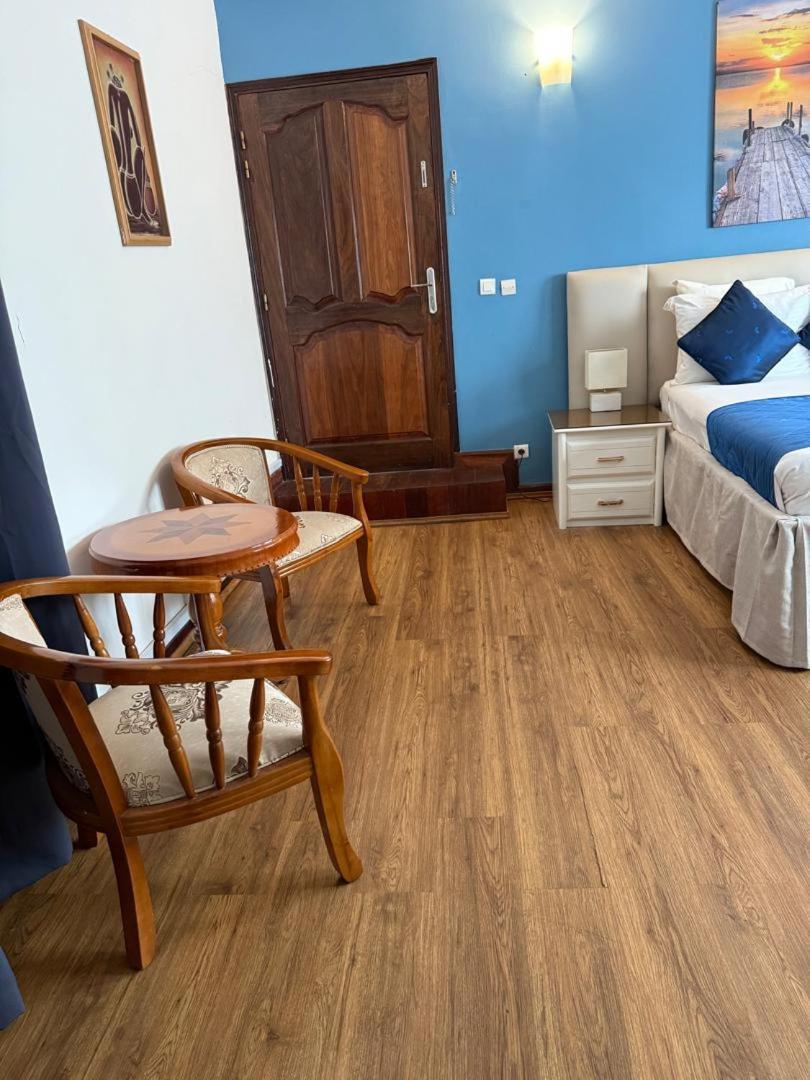 Residence Hoteliere Oceane 利伯维尔 外观 照片
